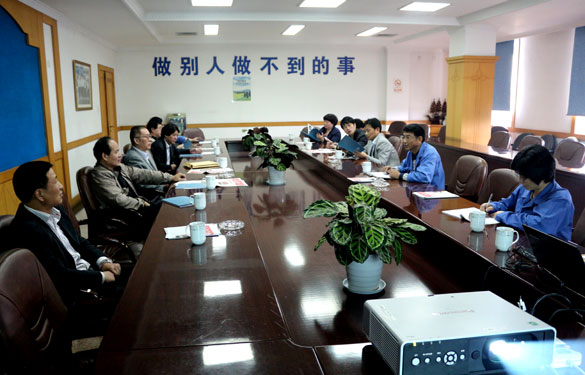 江苏省优质产品生产示范区考核组来pg电子集团考察