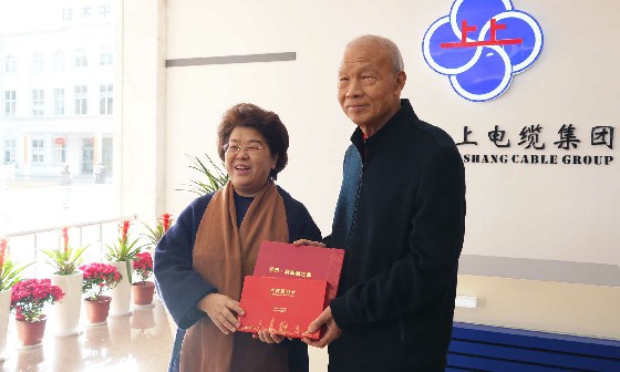 常州市人大常委会主任白云萍一行到访pg电子电缆